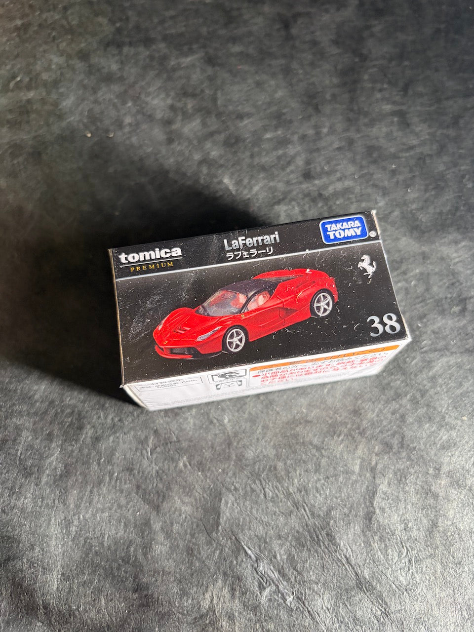 Tomica - Ferrari LaFerrari