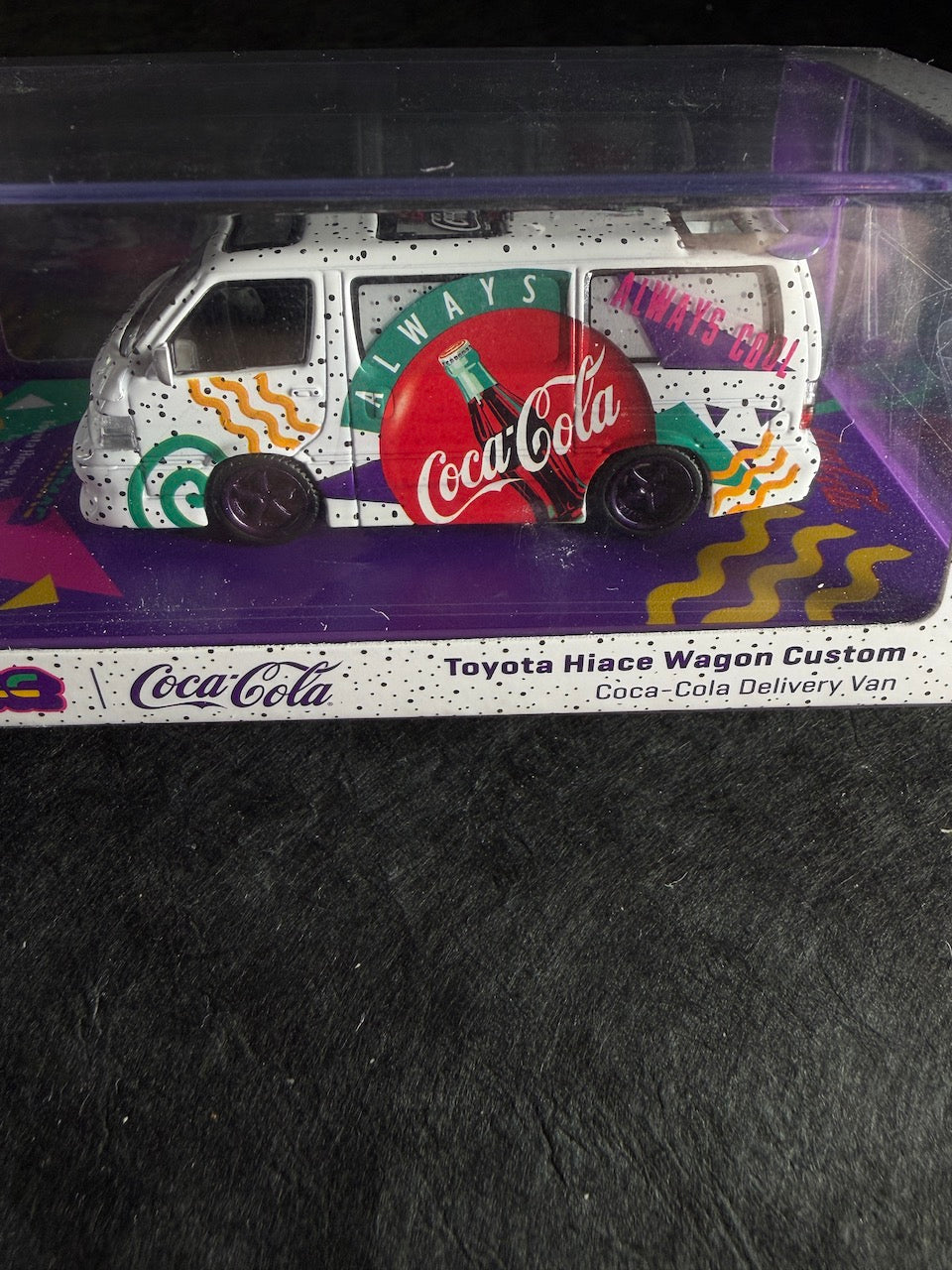 Tarmac Works - Toyota Hiace Wagon Custom - Coca Cola