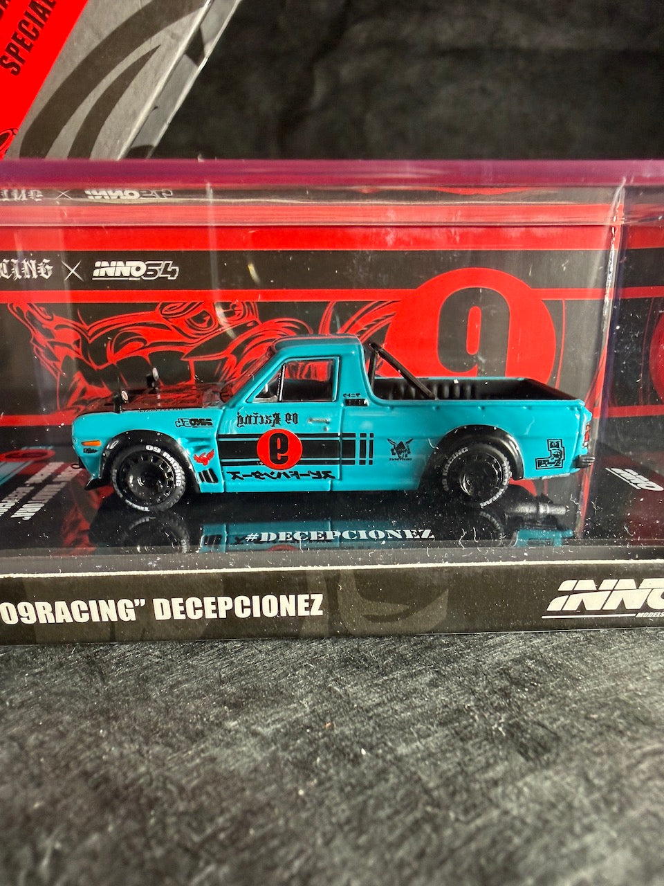 Inno64 - Datsun Hakotora ‘09 Racing’ Decepcionez