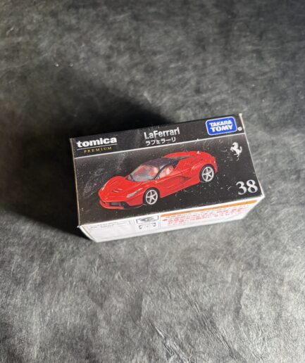 Tomica - Ferrari LaFerrari