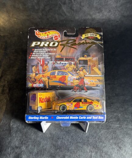Hot Wheels - Nascar Chevrolet Monte Carlo and Tool Box - Hot Wheels Pro Racing