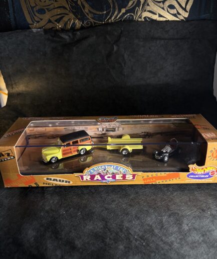 Hot Wheels - A Night at the Races - 100% Hot Wheels