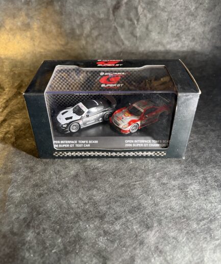 Kyosho - Open Interface Tom’s Lexus SC430 2006 Super GT Champion Car & Test Car